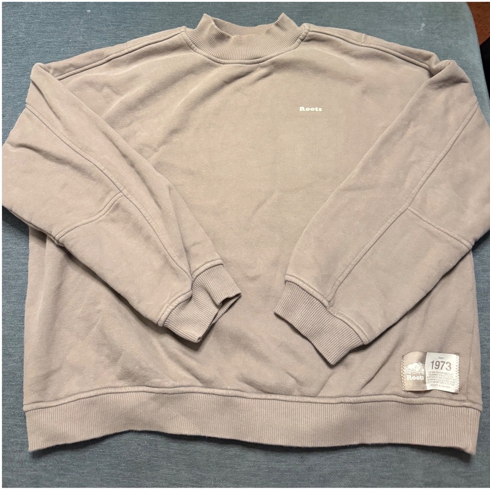 Roots Womens Mock Neck Sweatshirt Taupe Brown Fleece Pullover Size M 1973 Patch